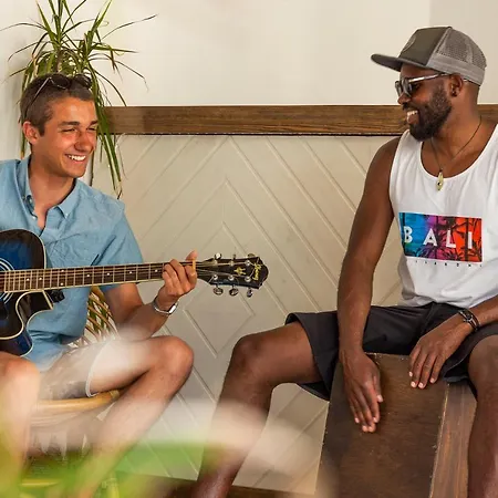 Hostel Gota Dagua Surf Camp - Costa Da Caparica, Lisbon