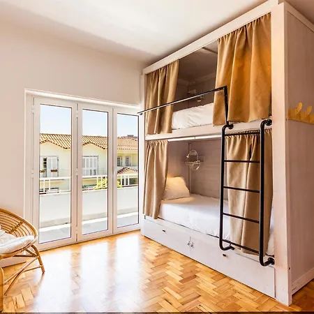 Gota Dagua Surf Camp - Costa Da Caparica, Lisbon Auberge de jeunesse *