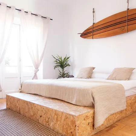 Gota Dagua Surf Camp - Costa Da Caparica, Lisbon