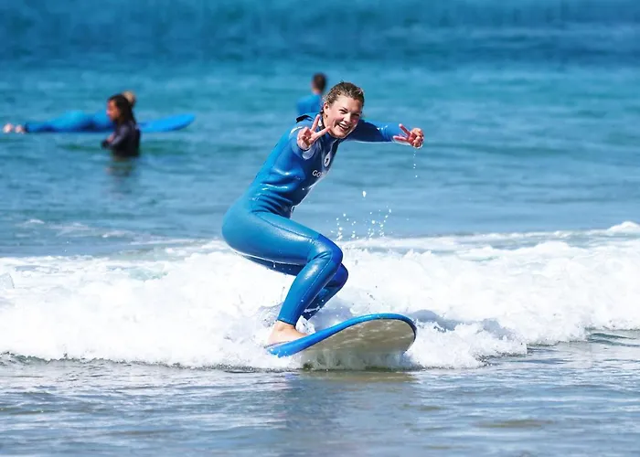 Gota Dagua Surf Camp - Costa Da Caparica, Lisbon * Costa de Caparica