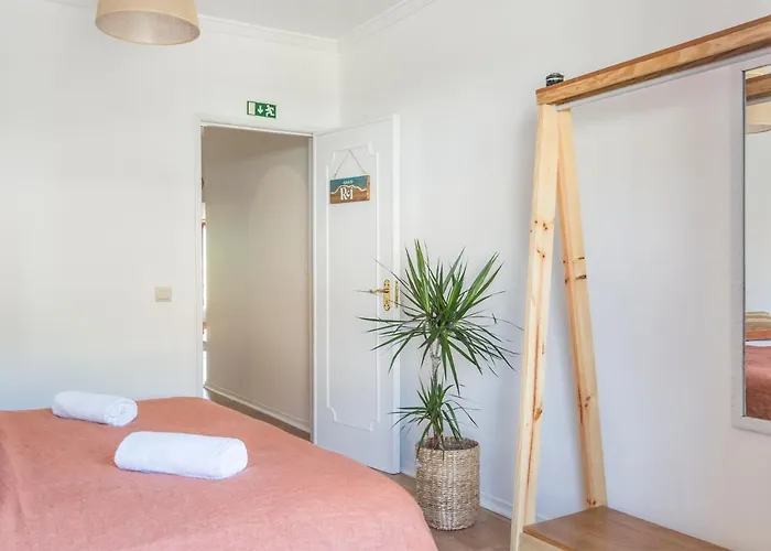 Vandrerhjem Gota Dagua Surf Camp - Costa Da Caparica, Lisbon