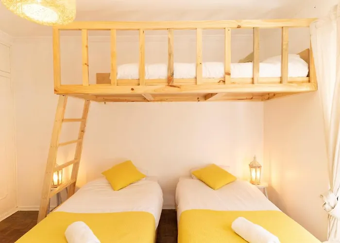 Gota Dagua Surf Camp - Costa Da Caparica, Lisbon Vandrerhjem Costa de Caparica