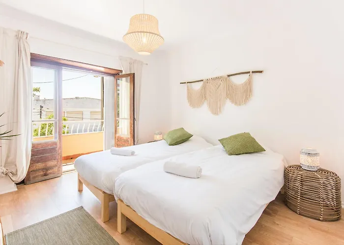 Gota Dagua Surf Camp - Costa Da Caparica, Lisbon Vandrerhjem