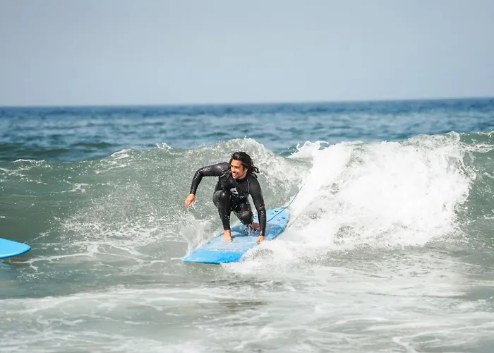 Gota Dagua Surf Camp - Costa Da Caparica, Lisbon * Costa de Caparica
