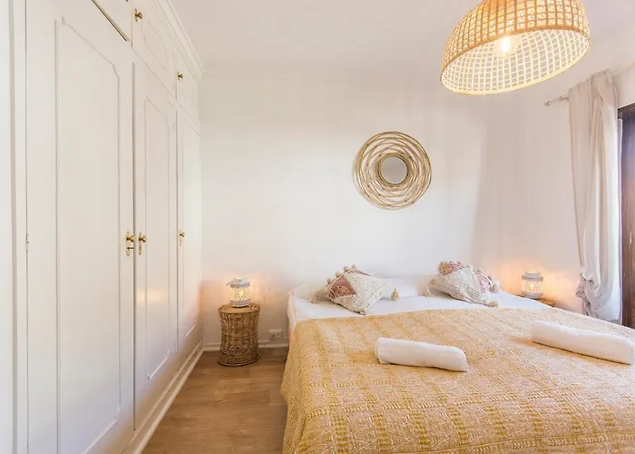 Vandrerhjem Gota Dagua Surf Camp - Costa Da Caparica, Lisbon Costa de Caparica